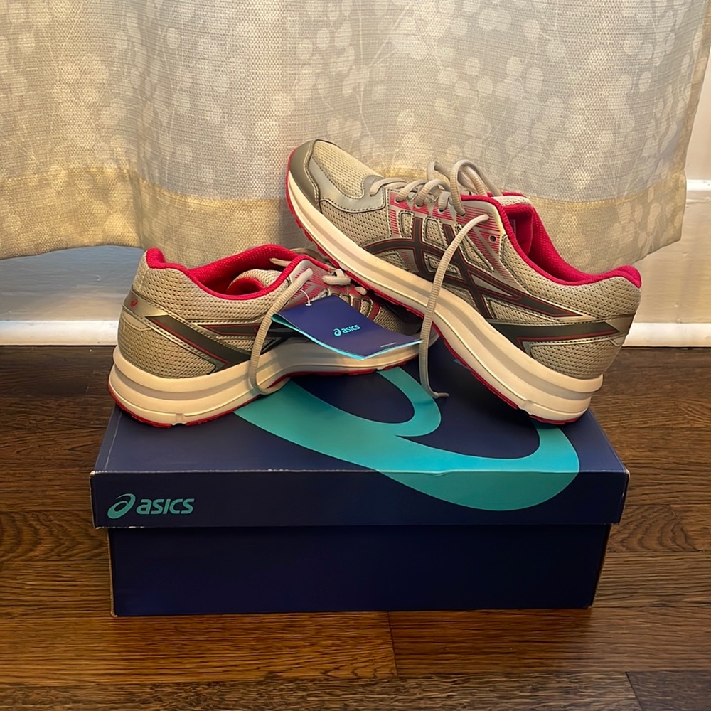 ASICS Nee Women’s Shoes